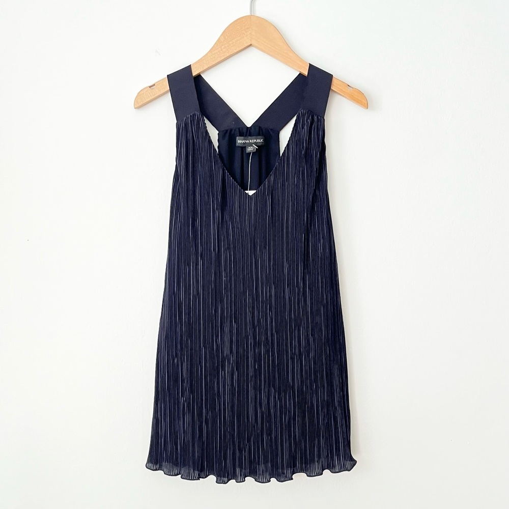 NWT Banana Republic Women's Black Tank Blouse XS Pleats Trapeze Chiffon Elegant